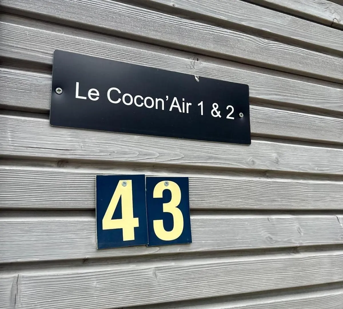 アヌシーLe Cocon'Airアパートメント 0*, アヌシー フランス